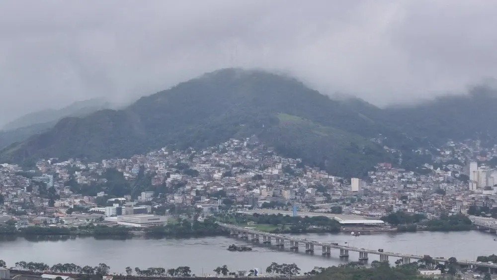Frente fria muda o tempo no ES no início de outubro, com chuva e queda nas temperaturas