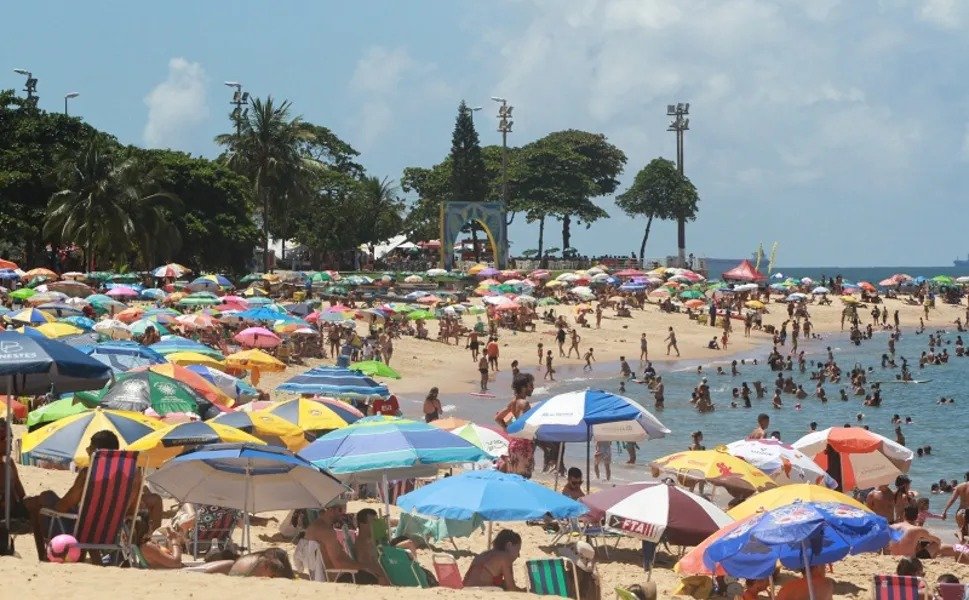 Feriado prolongado será de calor e temperaturas de até 35ºC no ES