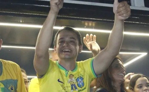 Lorenzo Pazolini é eleito governador do ES e promete união e diálogo