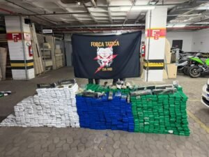 Polícia apreende mais de 1,3 tonelada de maconha em apartamento em Vila Velha